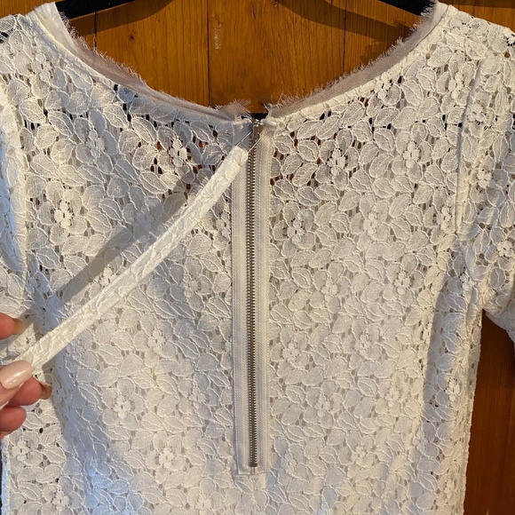 Off-white Lace Dress - Picture 3 of 8